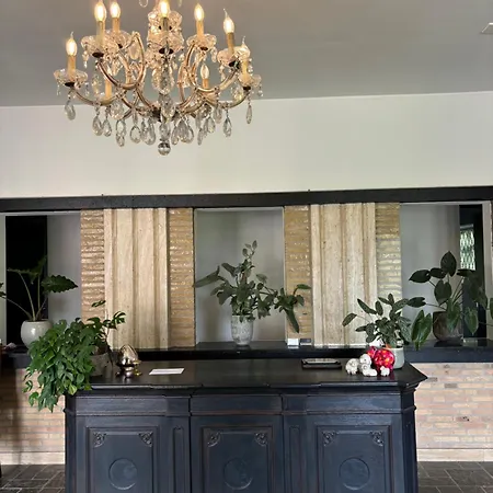 Bed & Breakfast Atalanta-wellness Roermond 'de Archivaris' 3*